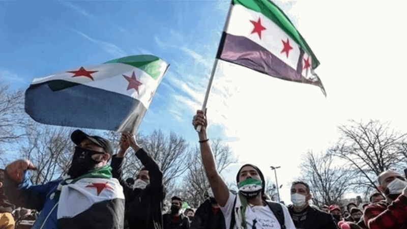 مئات السوريين يتظاهرون في هولندا رفضا لتصنيف سوريا "آمنة" لعودة اللاجئين
