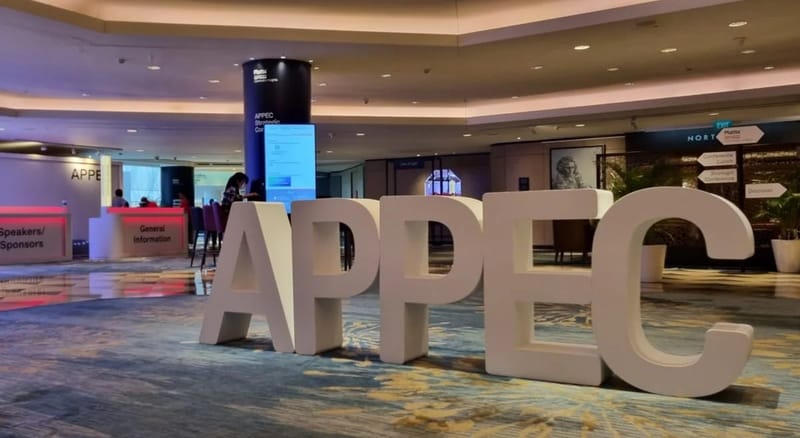 مؤتمر أبيك 2024.. توقعات صادمة لأسعار النفط بسبب "فائض المعروض"