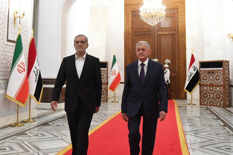 الرئيس العراقي يستقبل نظيره الإيراني في بغداد