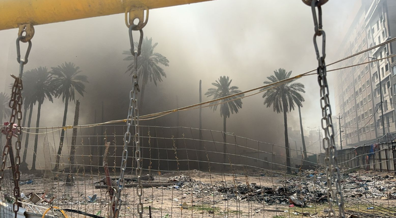 اندلاع حريق بسوق شعبية ورفع قنابل مدفونة قرب محطة لغسل السيارات في بغداد