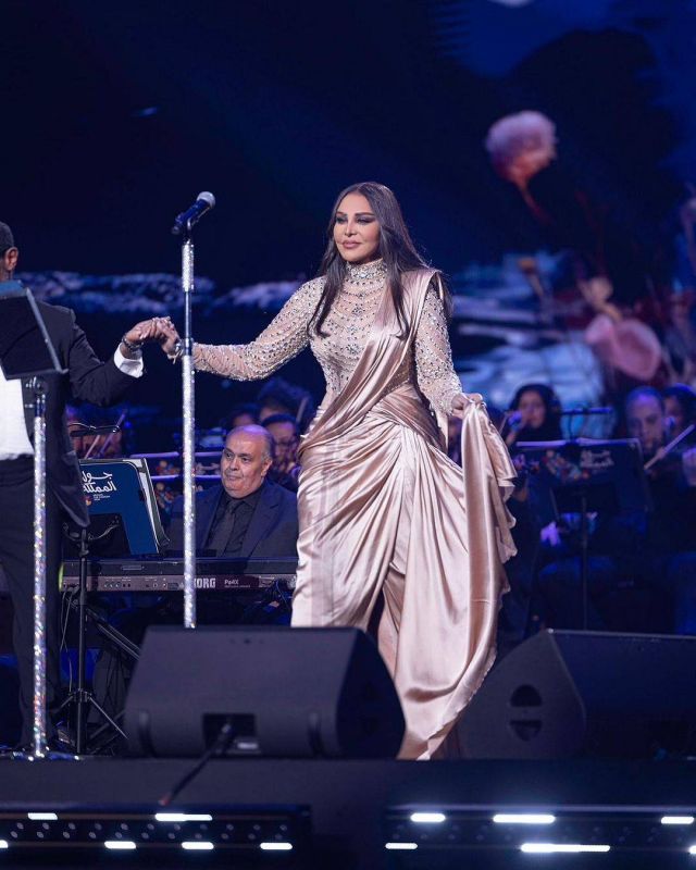 أحلام تهاجم مخرج عراقي تكذبه على العلن