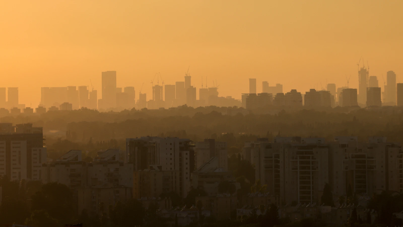 "حدث غير عادي".. صاروخ يمني يخترق عمق إسرائيل