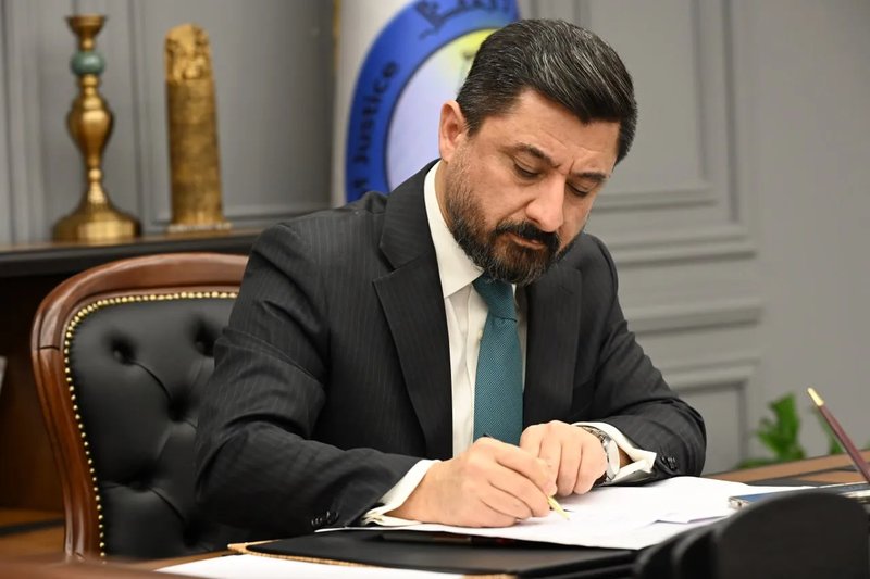 الوقائع تنشر تعليمات تحديد الرتب والازياء ومخصصات الخطورة لمنتسبي دائرتي الإصلاح والاحداث