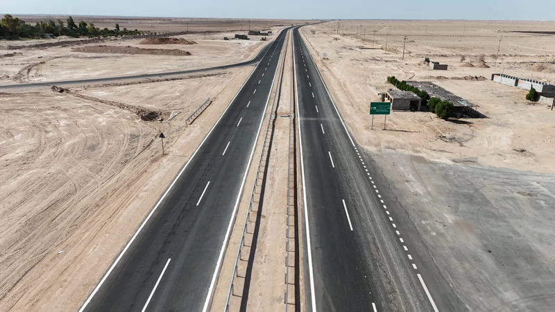 وزير الإعمار يفتتح مشروع طريق تقاطع الحج البري في كربلاء المقدسة