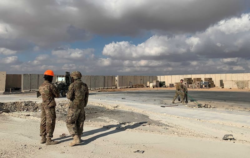 حيطة وحذر بقاعدة عين الأسد.. استمرار الإغلاق وسط تحليق مكثف للمسيرات