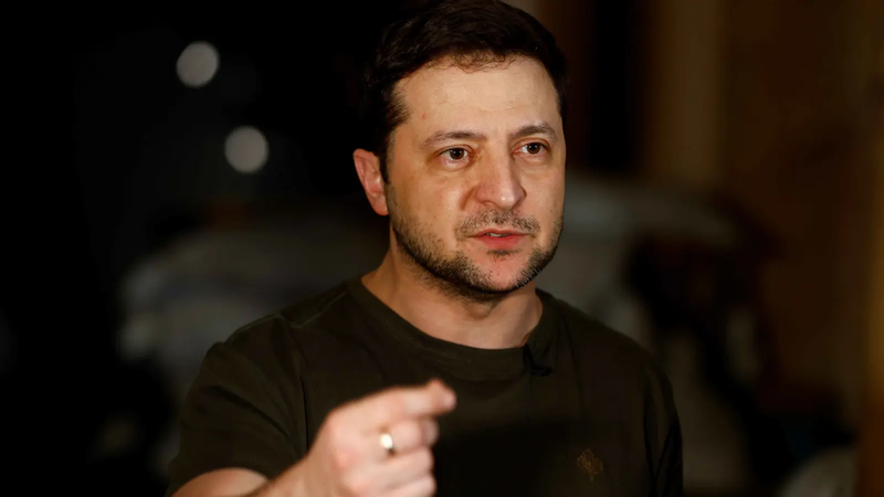 وول ستريت جورنال: أمريكا تُدير ظهرها لزيلينسكي تجنبًا للتصعيد