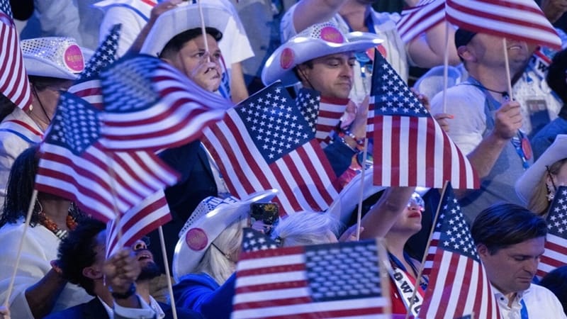 الانتخابات الأمريكية.. نيويورك تغرق في الهدايا التذكارية