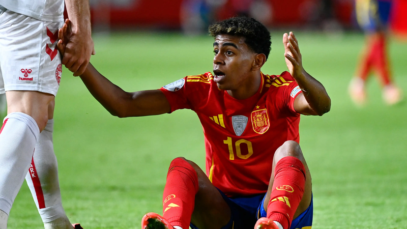 إصابة يامال تصدر القلق لبرشلونة