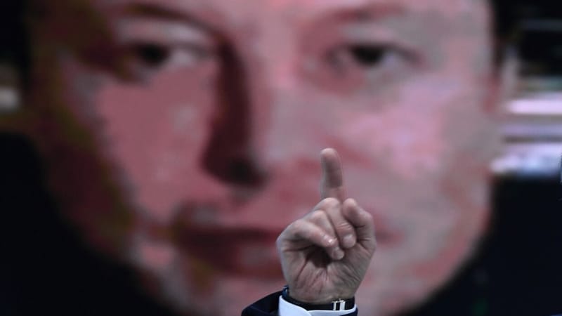 ماسك: فوز هاريس بالانتخابات سيؤدي لفرض رقابة جدية بالولايات المتحدة