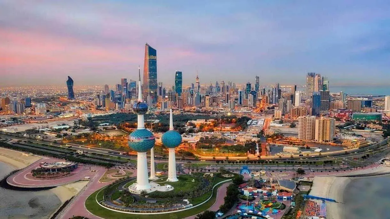 الكويت.. أرادت الانتقام من طليقها فكونت عصابة من المجرمين