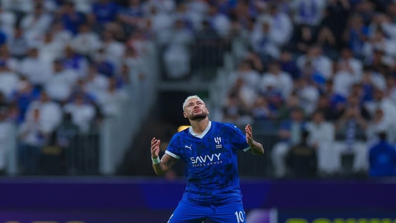 "لسنا عيادة طبية".. رئيسة بالميراس البرازيلي تعلق بشأن التعاقد مع نيمار