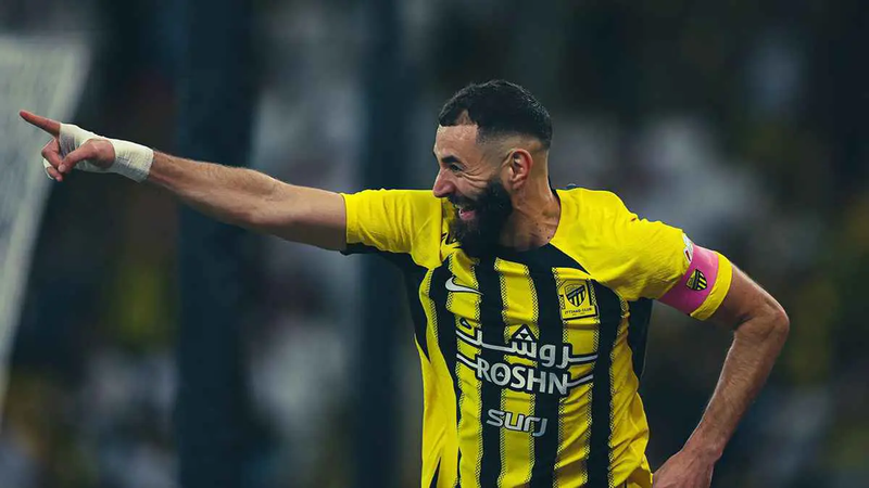 بعد الصدارة.. بنزيما يزف بشرى أخرى للاتحاد السعودي