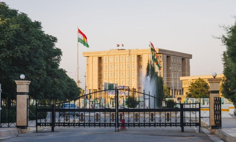 القوى الكبرى منشغلة بسوريا.. عودة خطر 2014 يدفع الأحزاب الكردية للإسراع بتشكيل حكومة كردستان