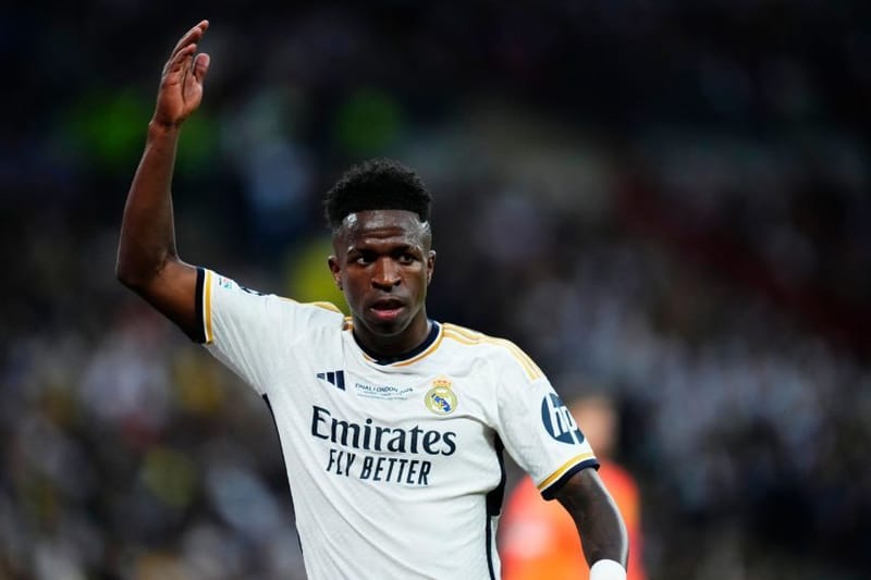 تأكد غياب فينيسيوس عن مواجهة إشبيلية بسبب تراكم البطاقات