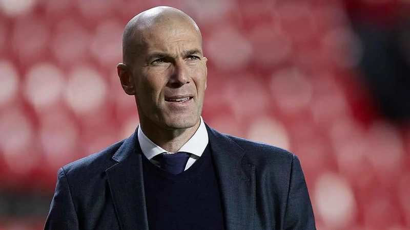 بعد ارتباطه بالنصر.. زيدان يحبط رونالدو والأندية السعودية