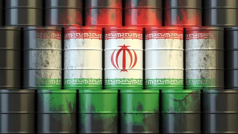 إيران تخفض سعر الخام الخفيف إلى آسيا في يناير