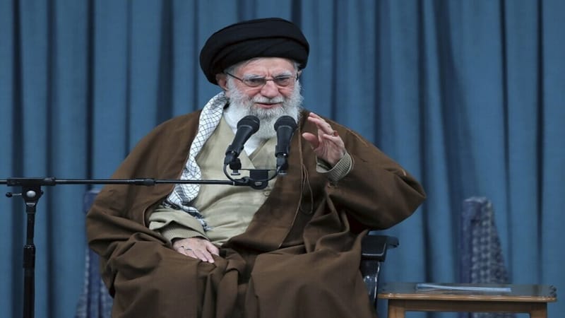 خامنئي: أمريكا فشلت في إيران وتحاول تعويض إخفاقها