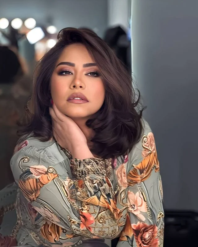 شيرين عبد الوهاب تطرح أحدث أغانيها "وما زال ع البال"