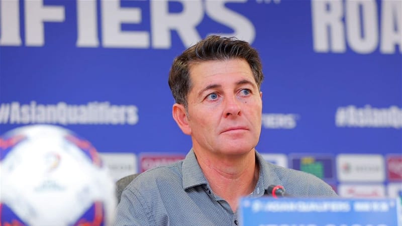 كاساس يبدأ بمعالجة مكامن الخلل في تشكيلة "أسود الرافدين"