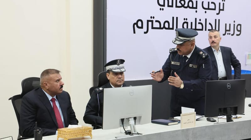 وزير الداخلية يوجه بإيجاد حلول مناسبة لفك الزخم المروري