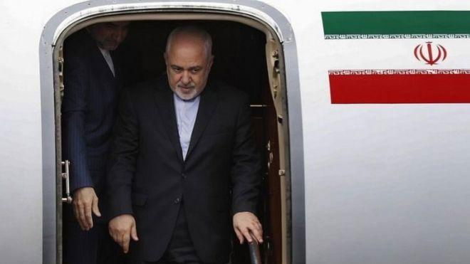 مصدر بالحكومة الإيرانية: ظريف يبدأ اليوم زيارة إلى العراق