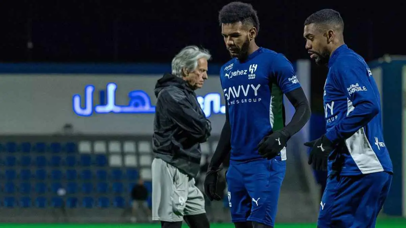 ضرب الثلاجة.. أسرار خلاف علي البليهي وجيسوس في غرفة الملابس