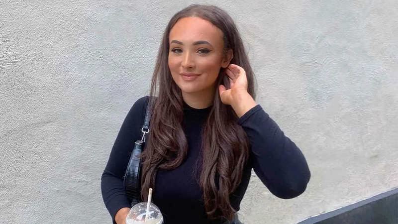 "في رحلة أحلامها".. وفاة شابة بريطانية تسممت بالمبيد الحشري