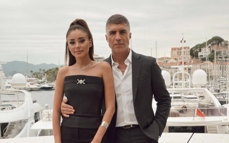 أوزجان دينيز يتعرض لنوبة قلبية... وزوجته تهدّد عائلته