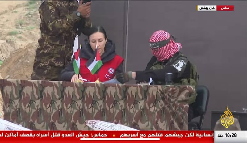 حماس تسلم الصليب الأحمر الدولي جثامين الأسرى الإسرائيليين الأربعة