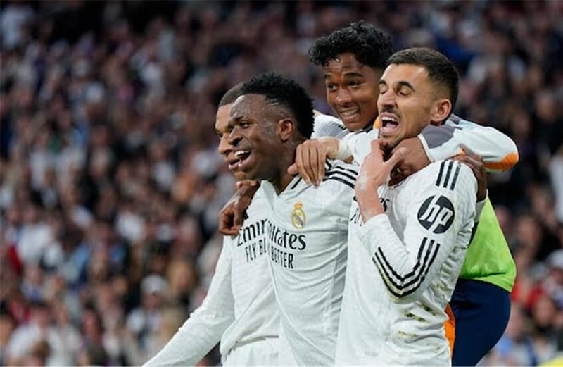 ريال مدريد يواصل مطاردة برشلونة على الصدارة.. ترتيب الدوري الإسباني بعد فوز الملكي على جيرونا