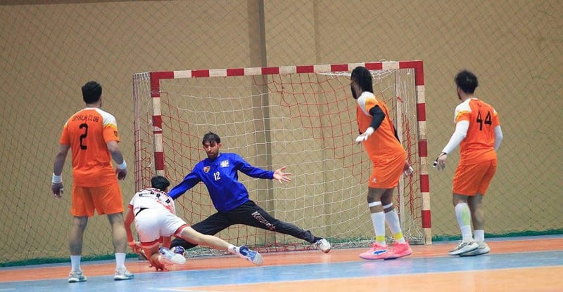 يد العراق تلاعب إيران ودياً.. المرحلة الثانية من "النخبة" تبدأ غداً