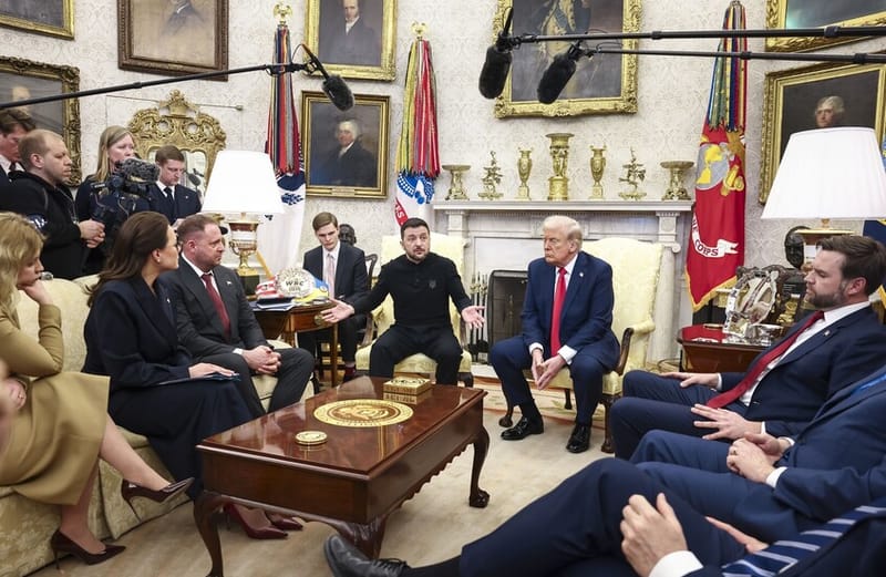 مسؤول بالبيت الأبيض يكشف سبب الخلاف بين ترامب وزيلينسكي