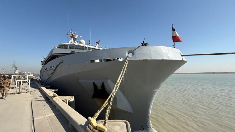 لأول مرة منذ 14 عاما.. ما أسباب وصول سفينة حربية فرنسية إلى البصرة؟