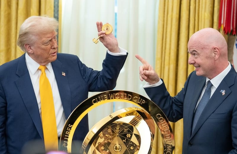 ترامب يشكل فريق عمل في البيت الأبيض لكأس العالم 2026 ويسأل رئيس الـ(فيفا) عن الفريق المتوقع للفوز