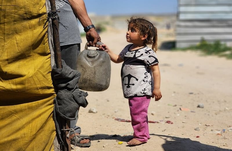 "الأونروا" : انهيار الوكالة يهدد بضياع جيل كامل من الأطفال الفلسطينيين