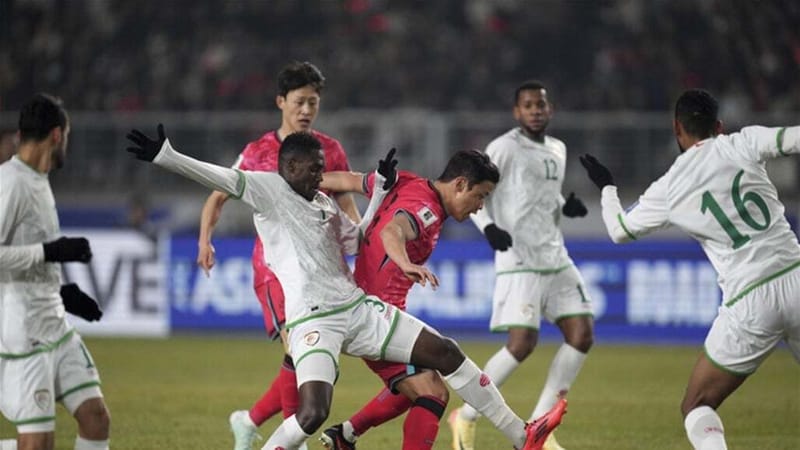 نتيجة تخدم العراق.. عمان تتعادل مع كوريا ضمن تصفيات المونديال