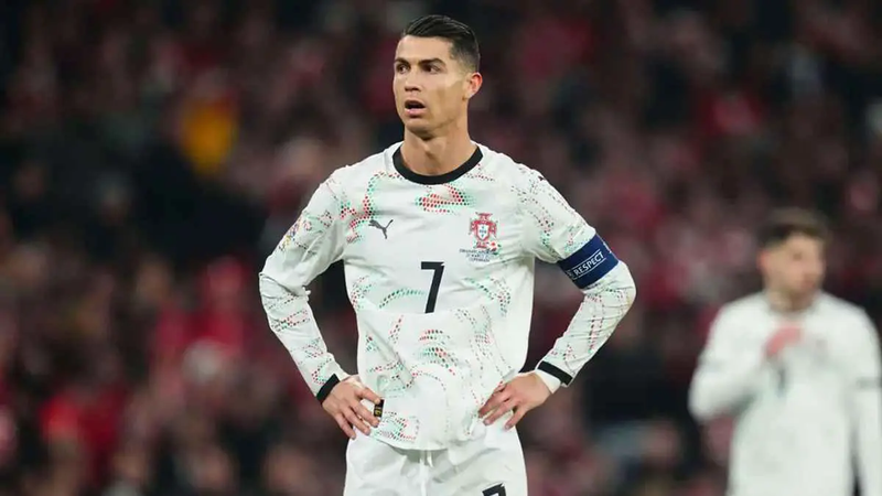 لماذا تتهافت الأندية على "خطف" كريستيانو رونالدو قبل كأس العالم للأندية؟