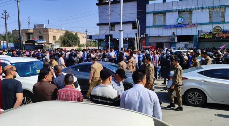 اعتقال عضو بمجلس محافظة ذي قار لمشاركته في احتجاجات التدريسيين