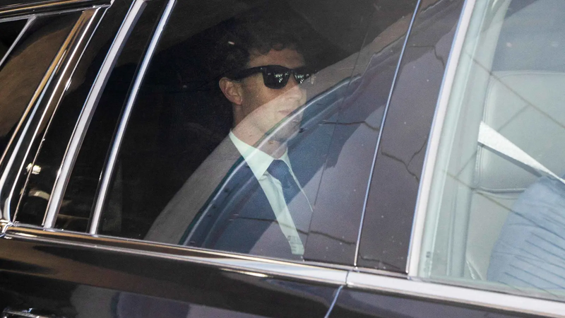 زوكربيرغ يبحث فصل إنستغرام عن ميتا