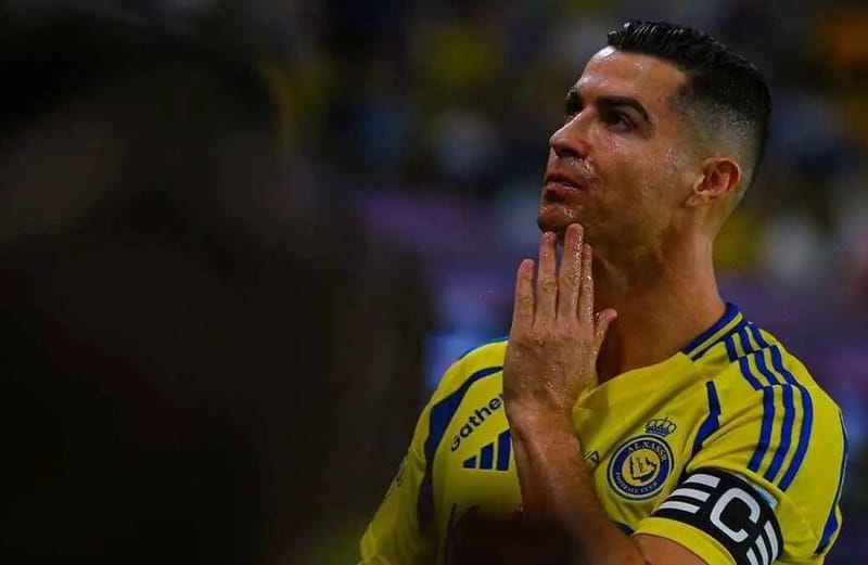 تعليق كريستيانو رونالدو على خسارة النصر أمام القادسية (صورة)