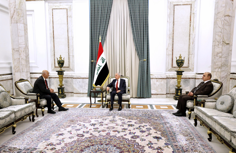 رئيس الجمهورية يدعو وزير الموارد للتعاون مع دول المنبع لزيادة الإطلاقات المائية