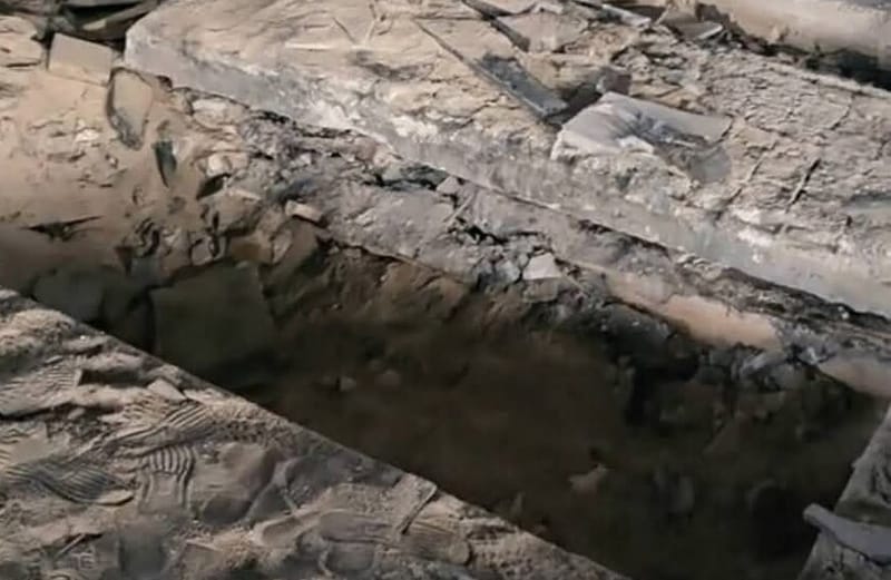 مجهولون ينبشون قبر حافظ الأسد في مسقط رأسه وينقلون الرفاة إلى مكان مجهول