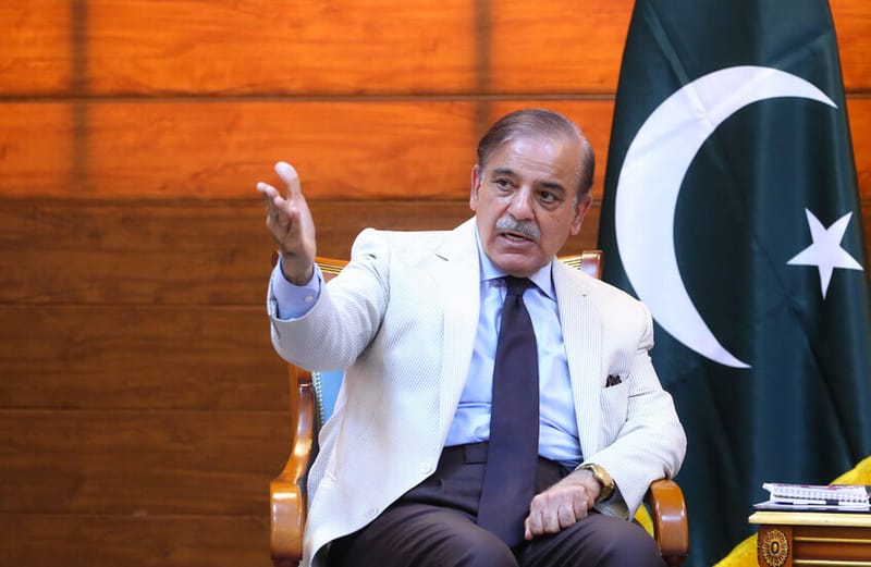 رئيس الوزراء الباكستاني يحذر الهند ويحث الأمم المتحدة على التدخل