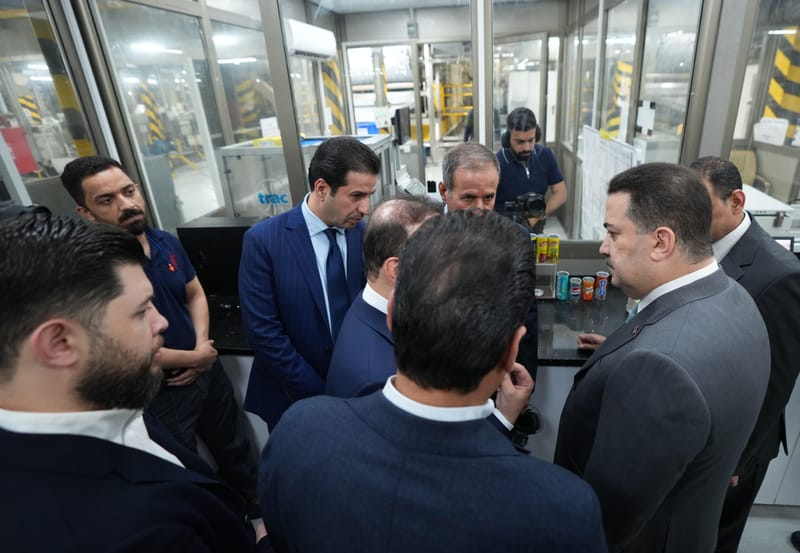 السوداني يعلن عن مساواة العمال المضمونين بالقطاع الخاص مع الموظفين بمنح القروض وشمولهم بقطع الأراضي