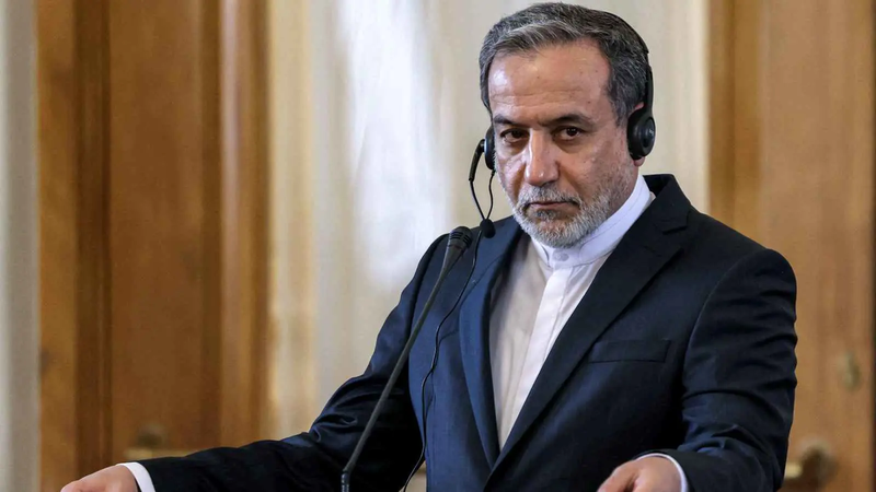 "مدان ومرفوض".. عراقجي يعلّق على عزم ترامب تغيير اسم "الخليج الفارسي"