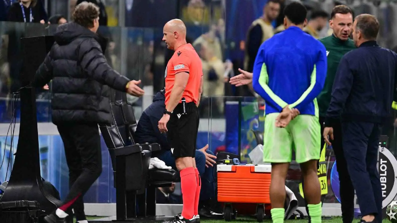 مكافأة.. مفاجأة مدوية حول حكم الـvar في مباراة إنتر وبرشلونة