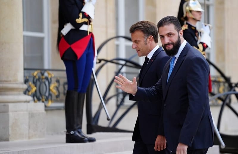 "حزب الله" اللبناني يسأل ماكرون عن تصريحاته خلال المؤتمر الصحفي مع الشرع