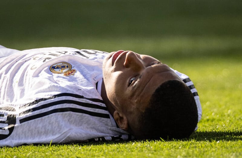 سان جيرمان يقلب الطاولة على مبابي.. ويطالب بتعويض خيالي!