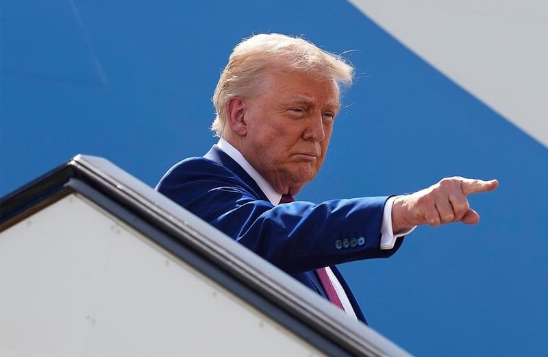 ترامب يتحدث عن "إحساس قطر بالإهانة".. ونواب يحذرون من "أجهزة تجسس محتملة"