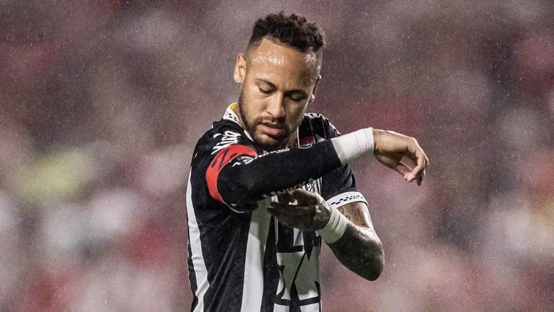 صفقة مفاجئة.. هل يصطدم نيمار بالهلال وريال مدريد في كأس العالم للأندية؟